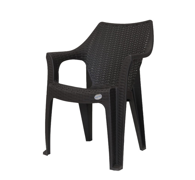 LEGEND PLASTIC RATTAN CHAIR